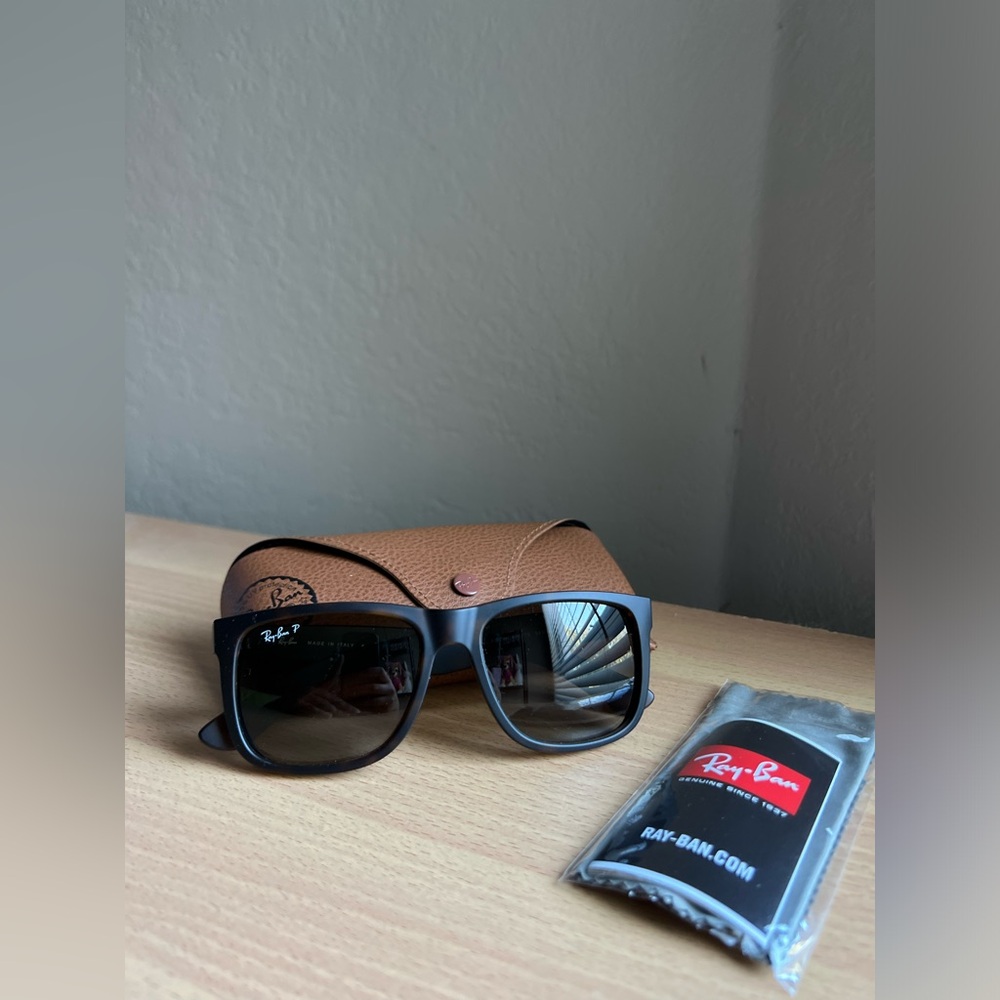 Ray-Ban RB4165 Tortoise/Brown Gradient Polarized Sunglasses